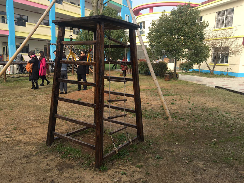 幼兒園體能拓展設(shè)備