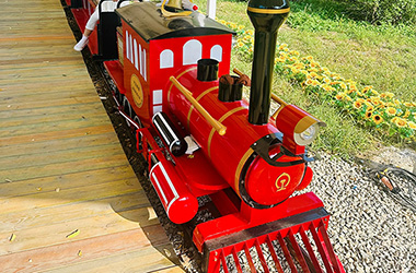 網(wǎng)紅軌道小火車