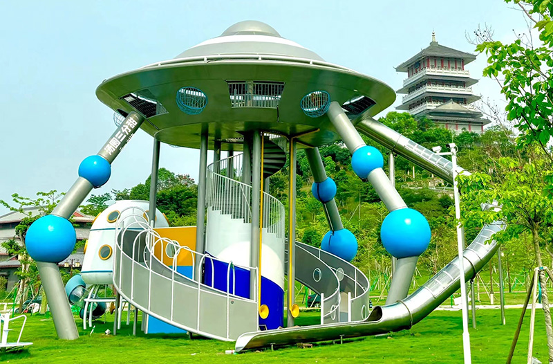 新型航天主題游樂設(shè)備