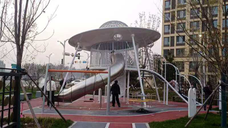太空飛碟無動力游樂設(shè)備正面