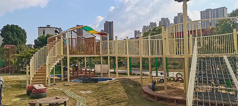 戶外幼兒園游樂設(shè)備
